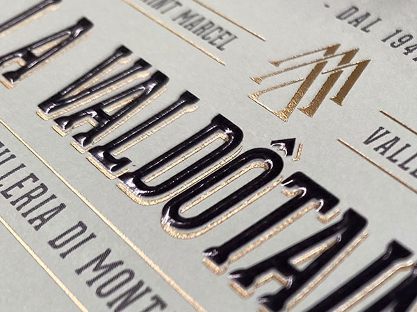 stampa-effetto-3d-per-etichette-e-biglietti-milano