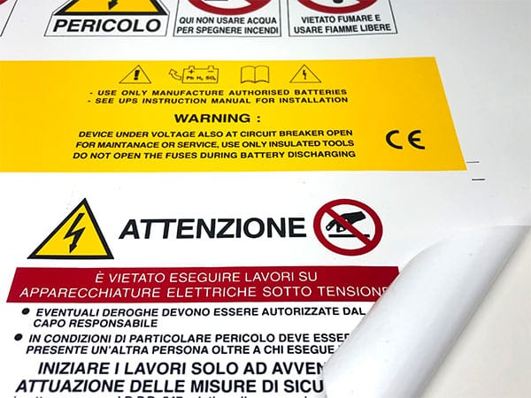 Serigrafie-targhette-personalizzate-autoincollanti-milano