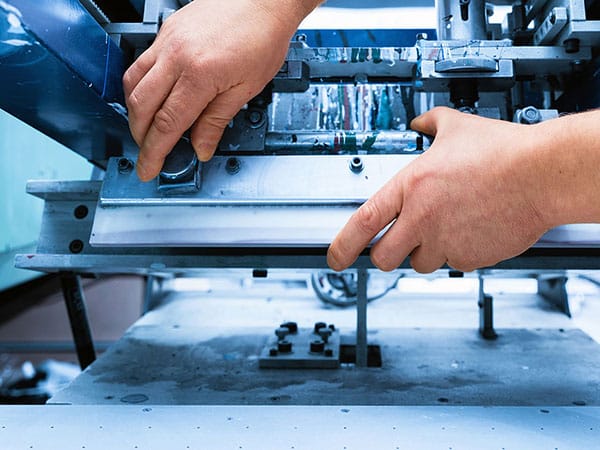 serigrafia-su-espositori-abs-in-plexiglass-bergamo