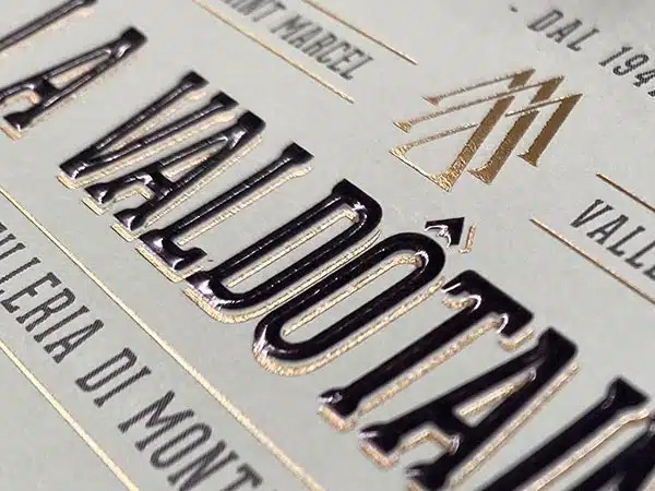 stampa-effetto-3d-per-etichette-e-biglietti-milano